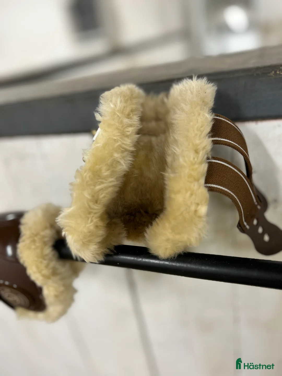 Benskydd hästutrustning till salu: Hansbo sport bakbenskydd/kotskydd i Trelleborg - Annons 4