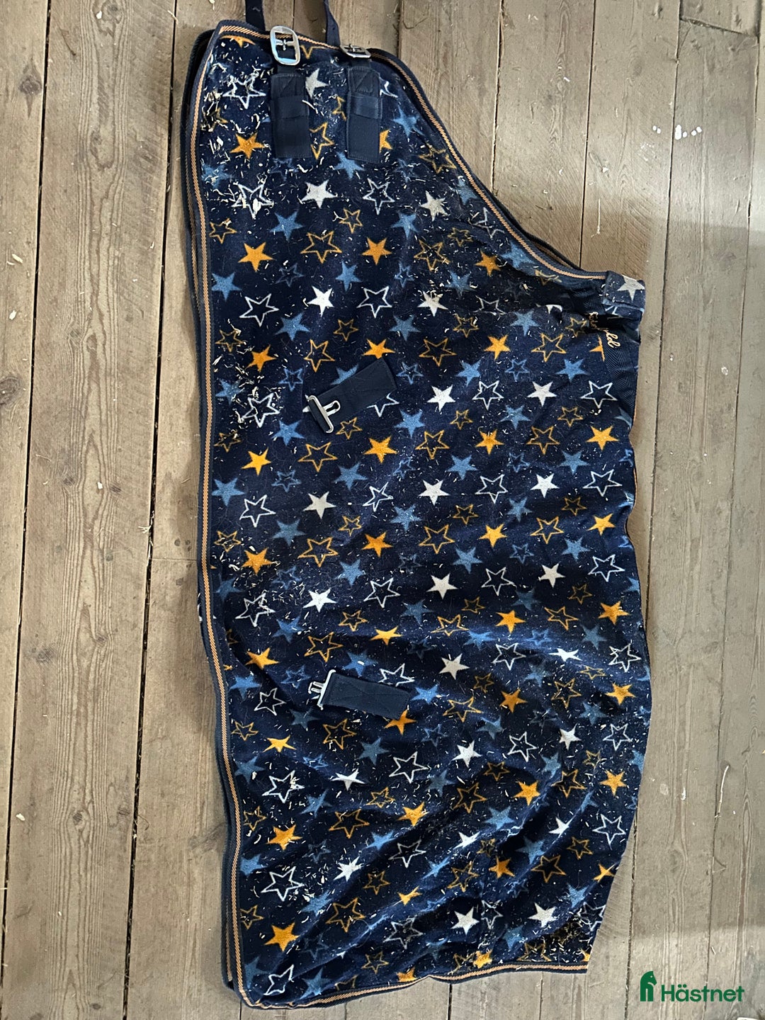 Täcken hästutrustning till salu: Blandade ponnytäcken i Spånga - Annons 5