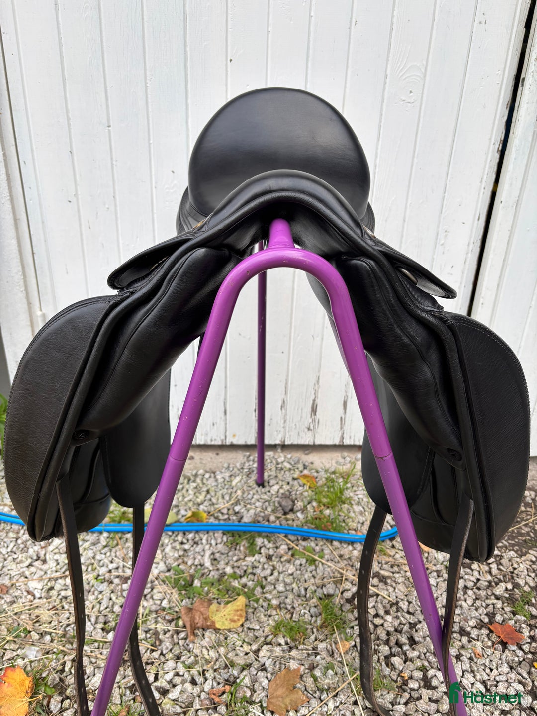 Sadlar hästutrustning till salu: Dressyrsadel 18” i Klintehamn - Annons 5