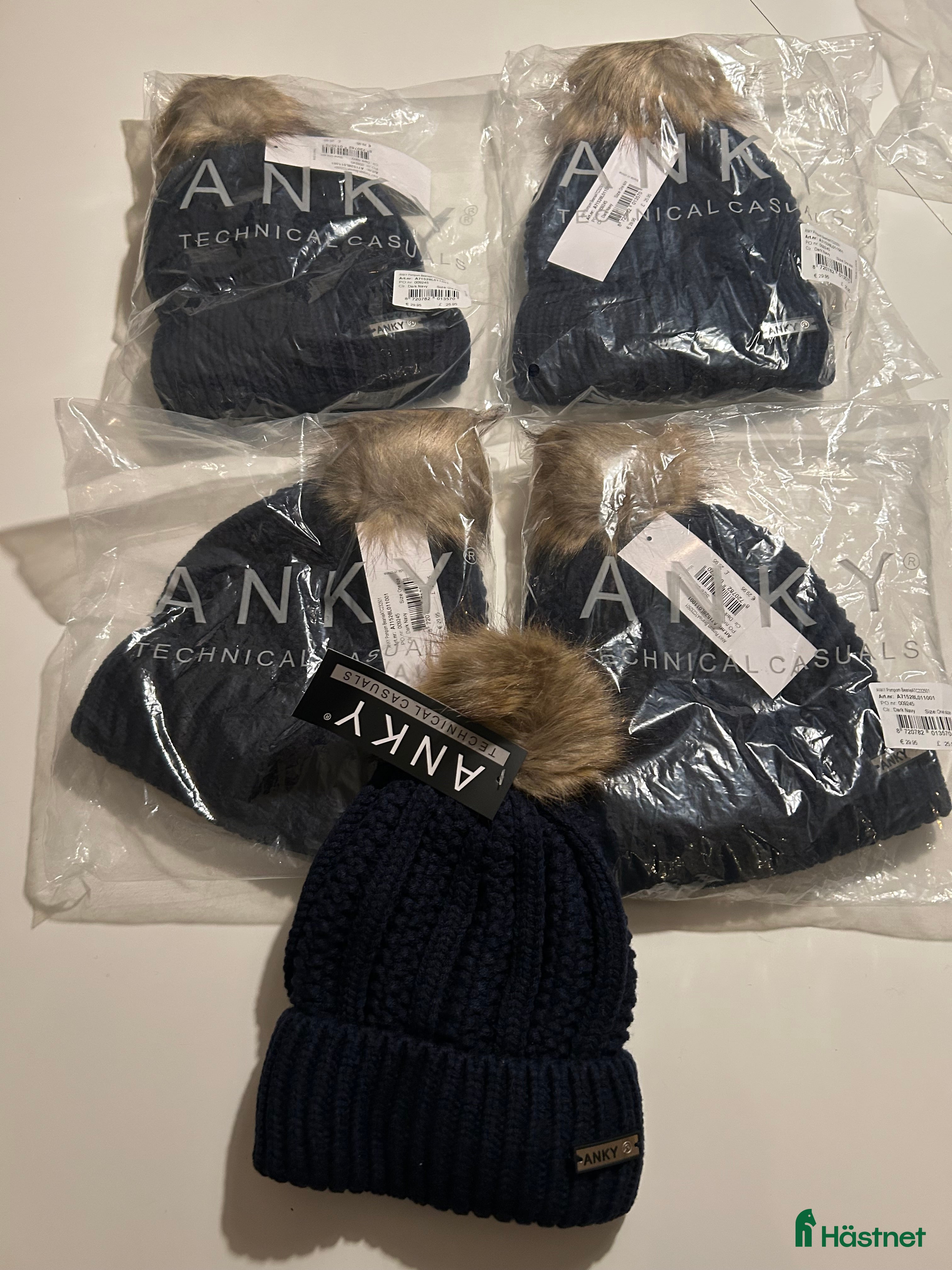 Övrigt Ridkläder ryttarutrustning till salu: Oanvända nya ANKY mössa one size i Vellinge - Annons 10