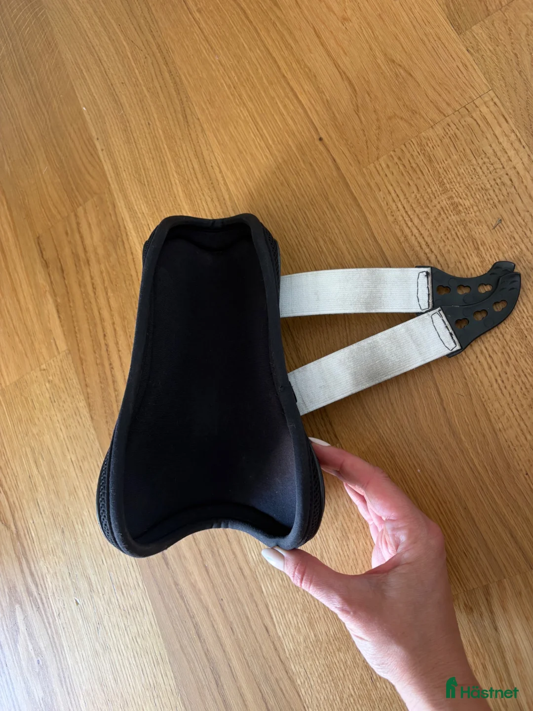 Benskydd hästutrustning till salu: Superfina Veredus Carbon Gel Vento L - Annons 6