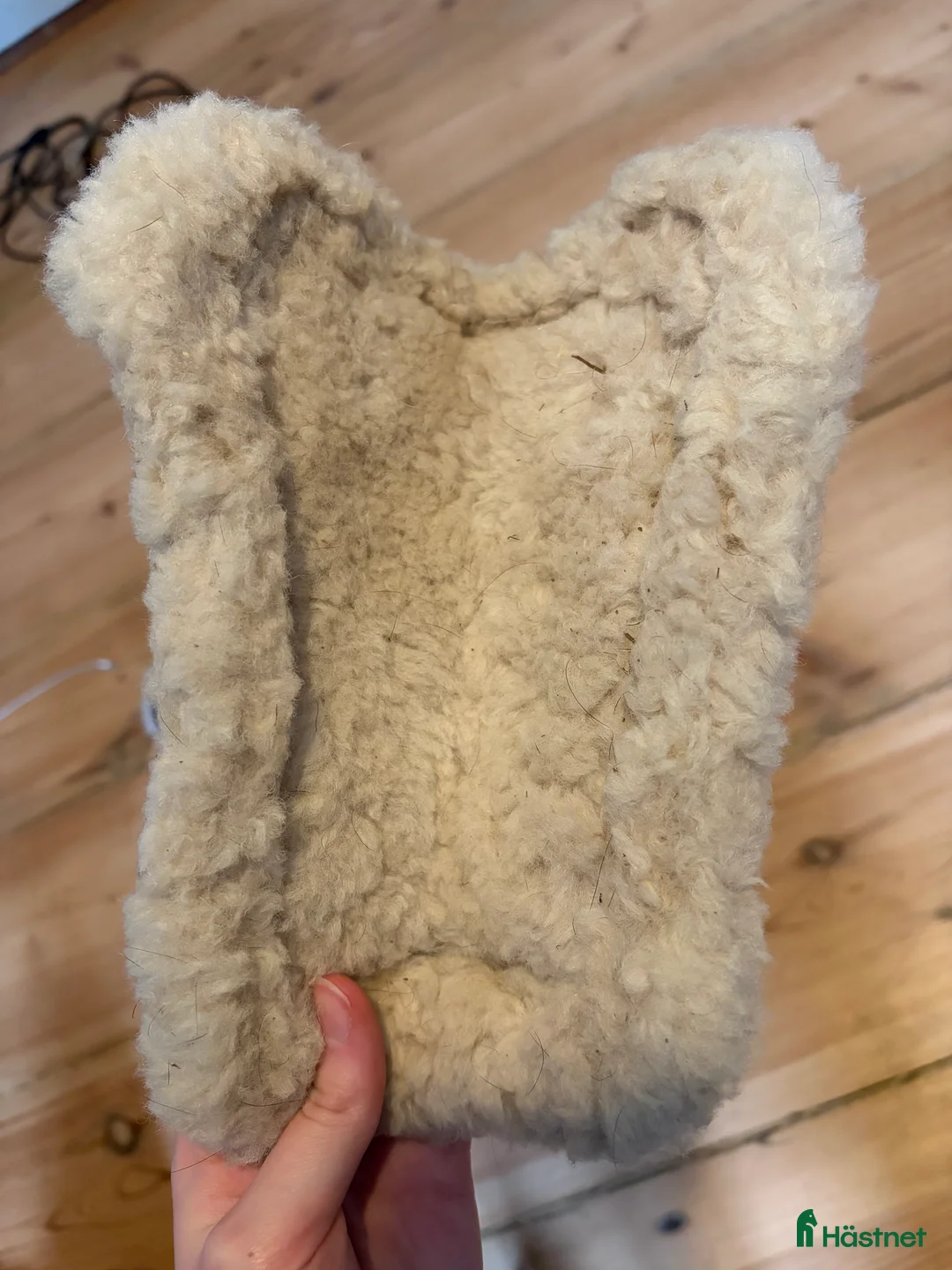 Benskydd hästutrustning till salu: Fluffiga benskydd i Finspång - Annons 4
