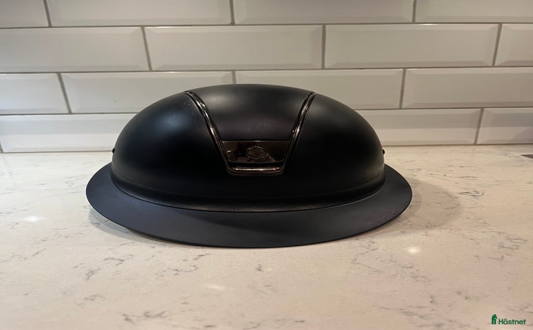 Hjälmar ryttarutrustning till salu i Flyinge - Annons 20