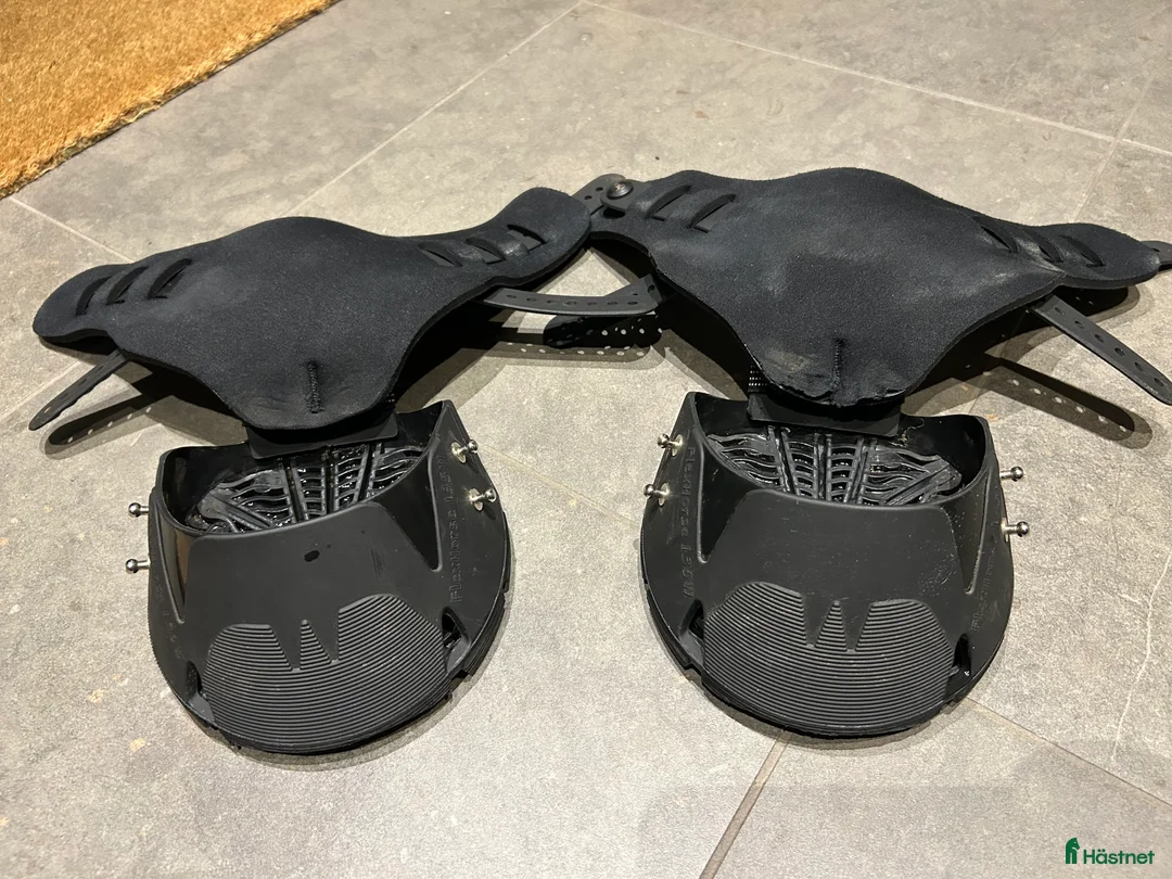Övrig Hästutrustning hästutrustning till salu: Flex hoof boots i nyskick W135 - Annons 1