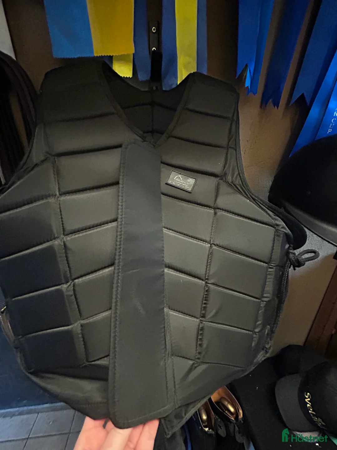 Säkerhetsvästar ryttarutrustning till salu: Säkerhetsväst  - Annons 2