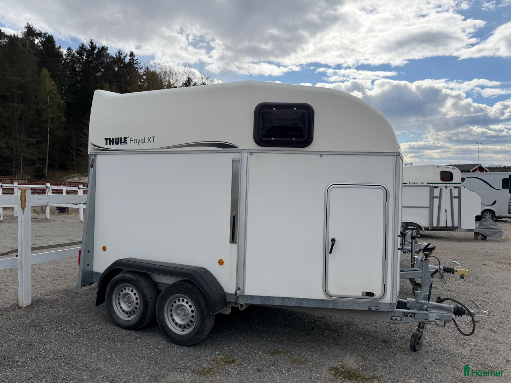 Hästtransporter  fordon & transport till salu: Thule Royal XT, hög lastbilar - Annons 2