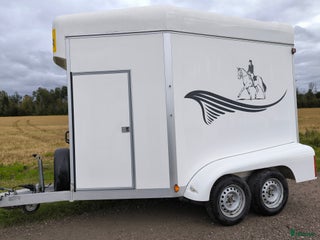 Hästtransporter fordon & transport till salu: Umesläp B45 - 07 i Månkarbo - Annons 11