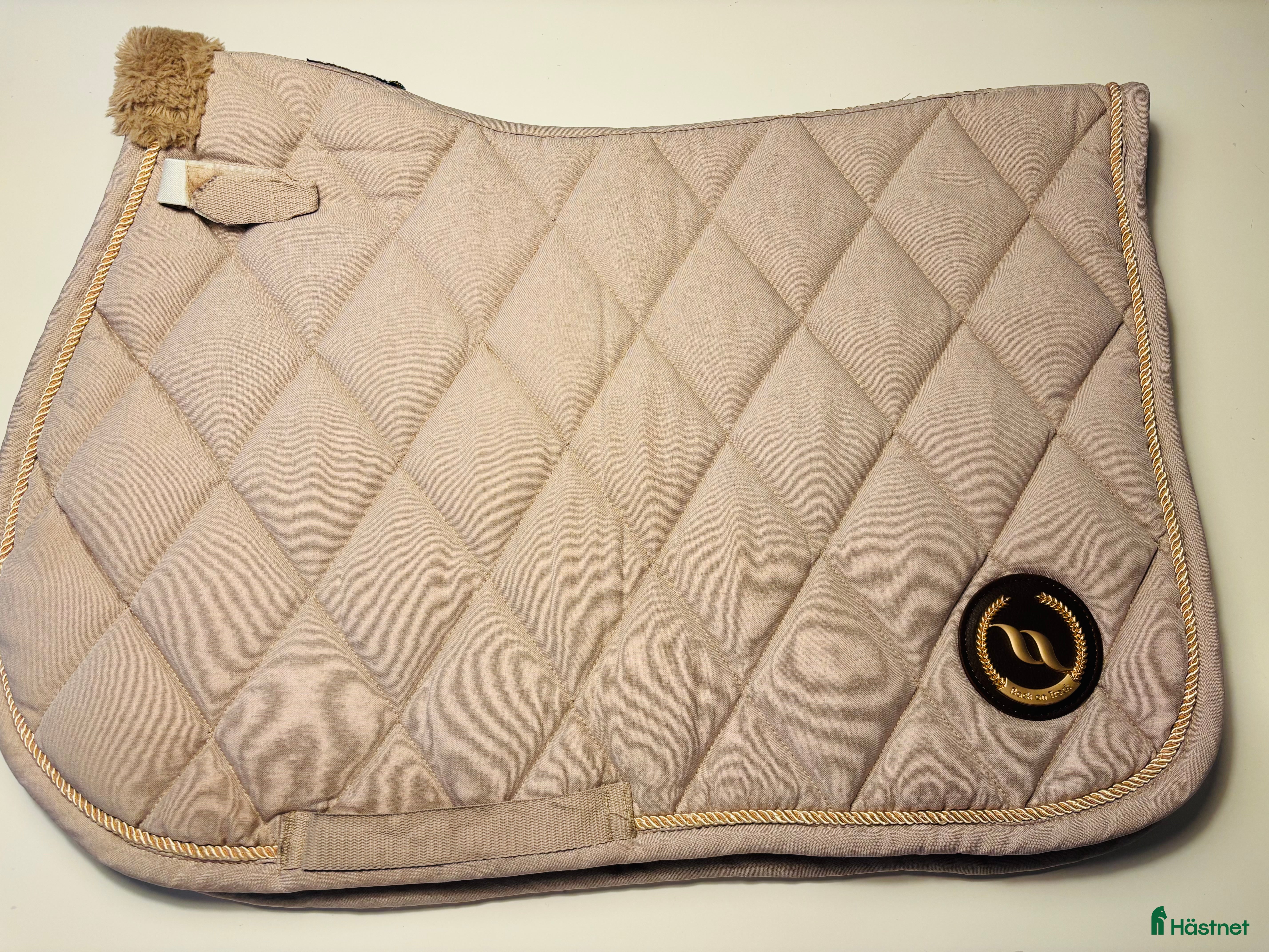 Schabrak & Vojlockar hästutrustning Back on Track hoppschabrak  i Lidingö - Annons 3