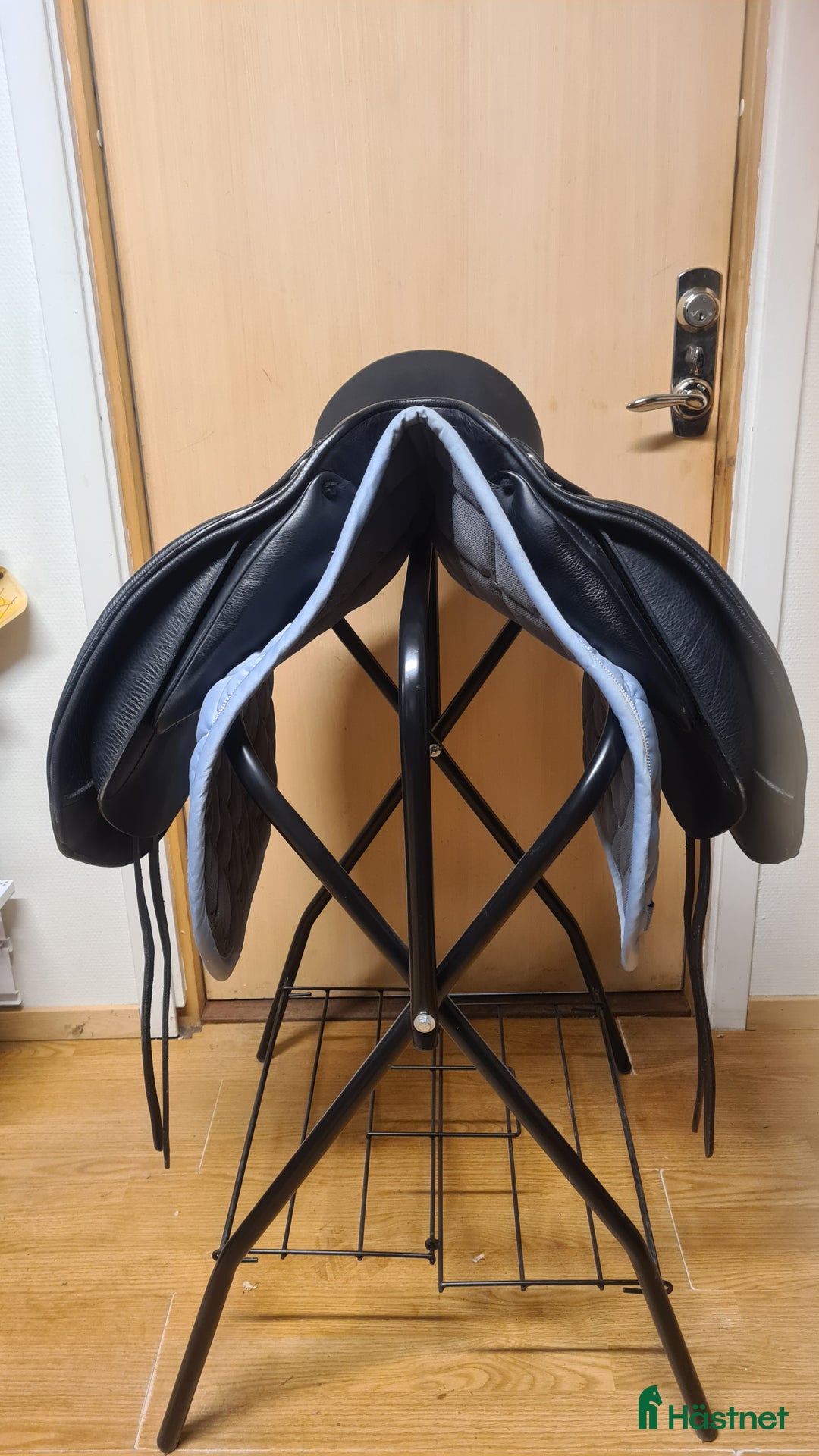 Sadlar hästutrustning till salu: Svart Sommer Remos Musica i Hamneda - Annons 3