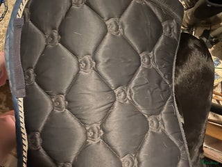 Schabrak & Vojlockar hästutrustning till salu: Ps schabrak i Knivsta - Annons 13