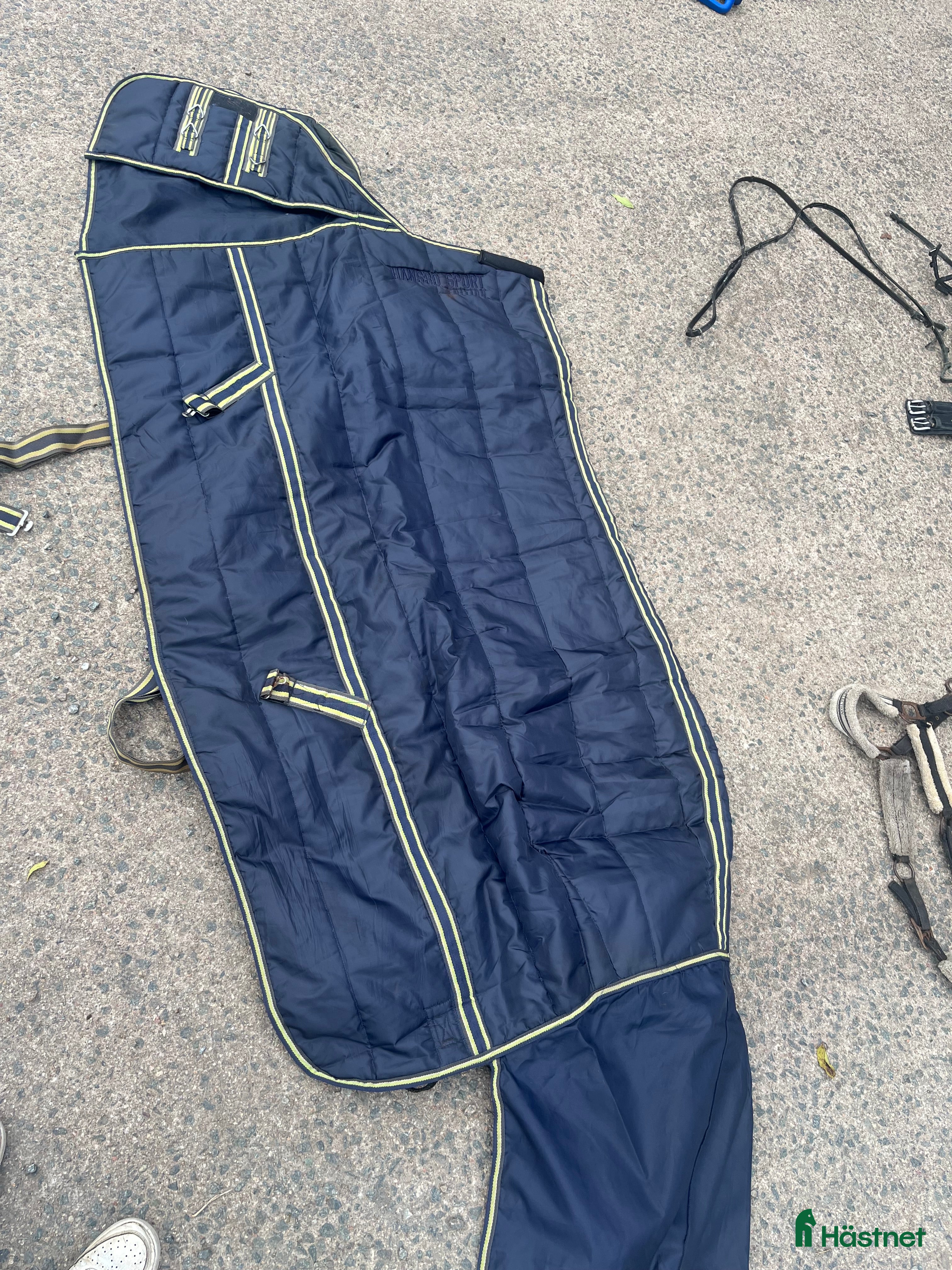 Täcken hästutrustning till salu: Täcke  i Eksjö - Annons 4