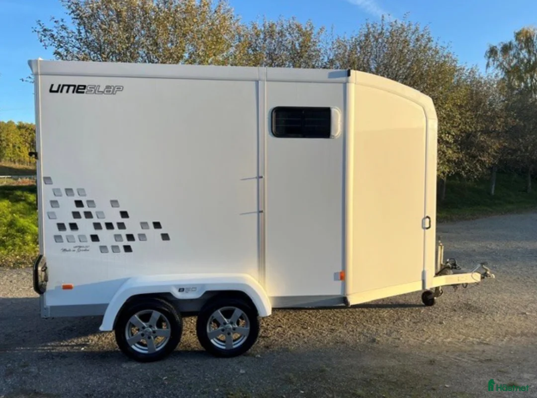 Hästtransporter  fordon & transport till salu: Populära Umesläp b60 fint skick ! - Annons 2