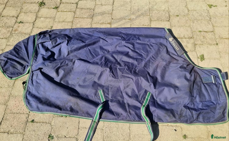 Täcken hästutrustning till salu i Järna - Annons 17