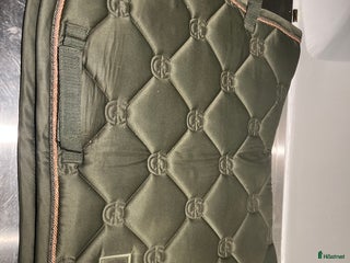 Schabrak & Vojlockar hästutrustning till salu: Equestrian Stockholm schabrak i Bromma - Annons 1