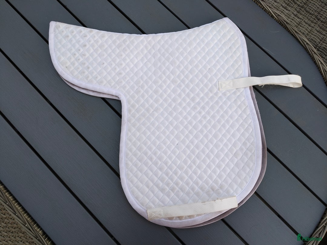 Schabrak & Vojlockar hästutrustning till salu: Diverse schabrak, paddar & vojlockar i Ljungbyholm - Annons 23