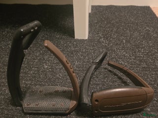 Stigbyglar hästutrustning till salu: Freejump soft up pro i Gävle - Annons 3