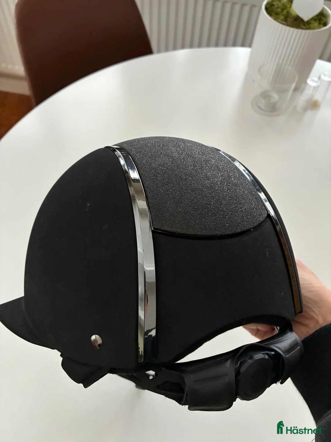 Hjälmar ryttarutrustning till salu: Fin Lami-cell Athena svart  i Skutskär - Annons 3