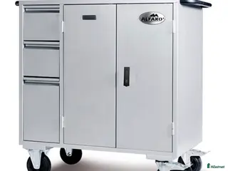 Stallinredning, stängsel & gård övrig utrustning till salu: Sadelskåp från alfako - Annons 1