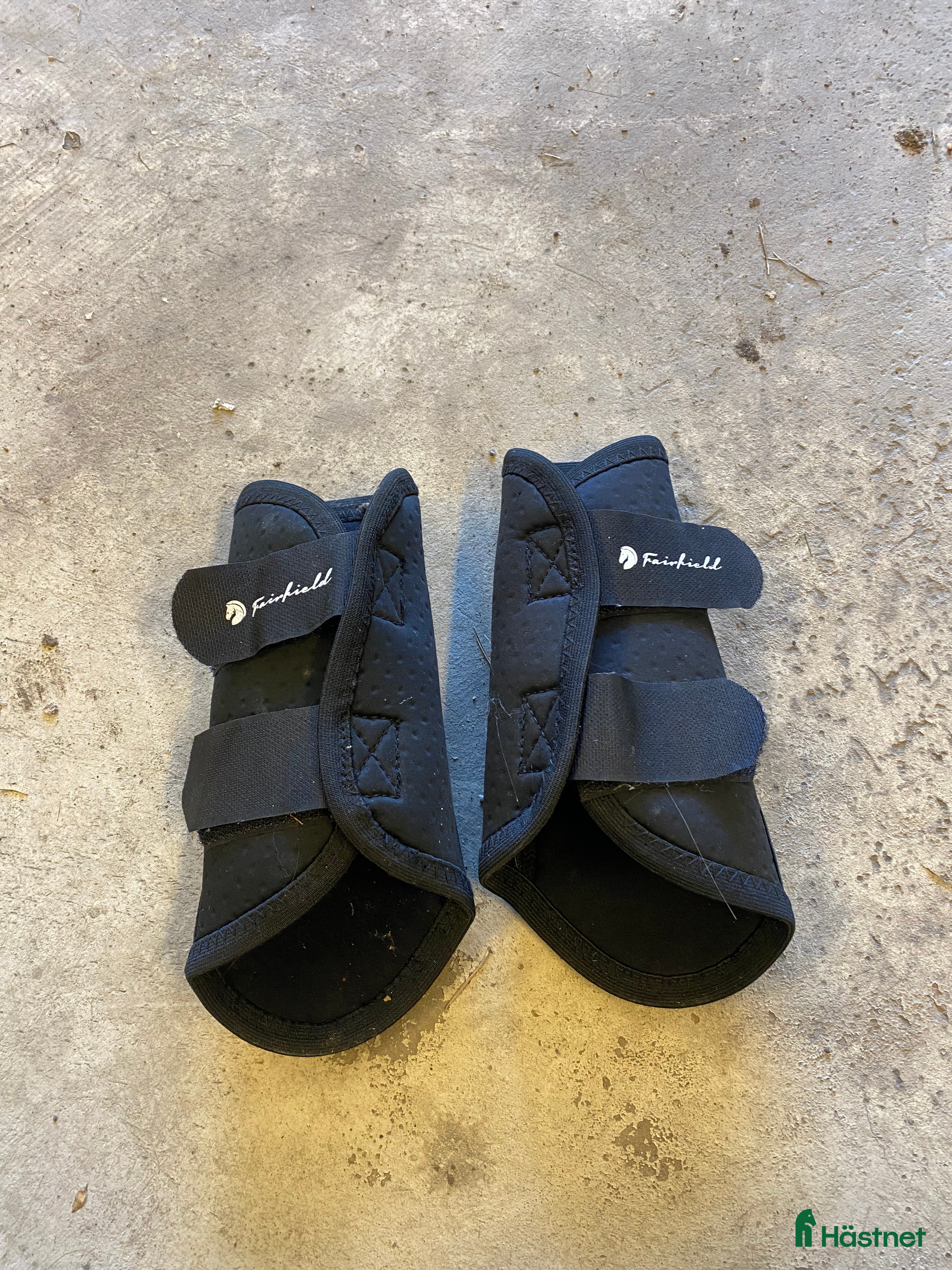 Benskydd hästutrustning till salu: Svarta benskydd🥰 i Hammarö - Annons 13