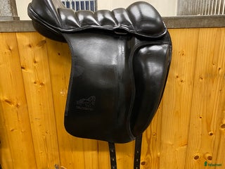 Sadlar hästutrustning till salu: Bomlös sadel från Tölthästar i Munkedal - Annons 1