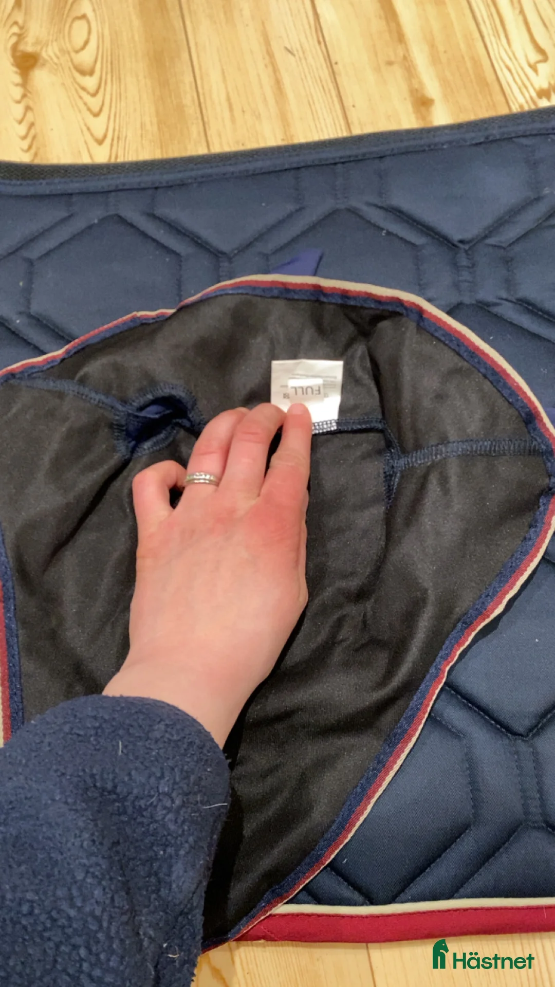 Schabrak & Vojlockar hästutrustning till salu: Helt nytt sett - Annons 4