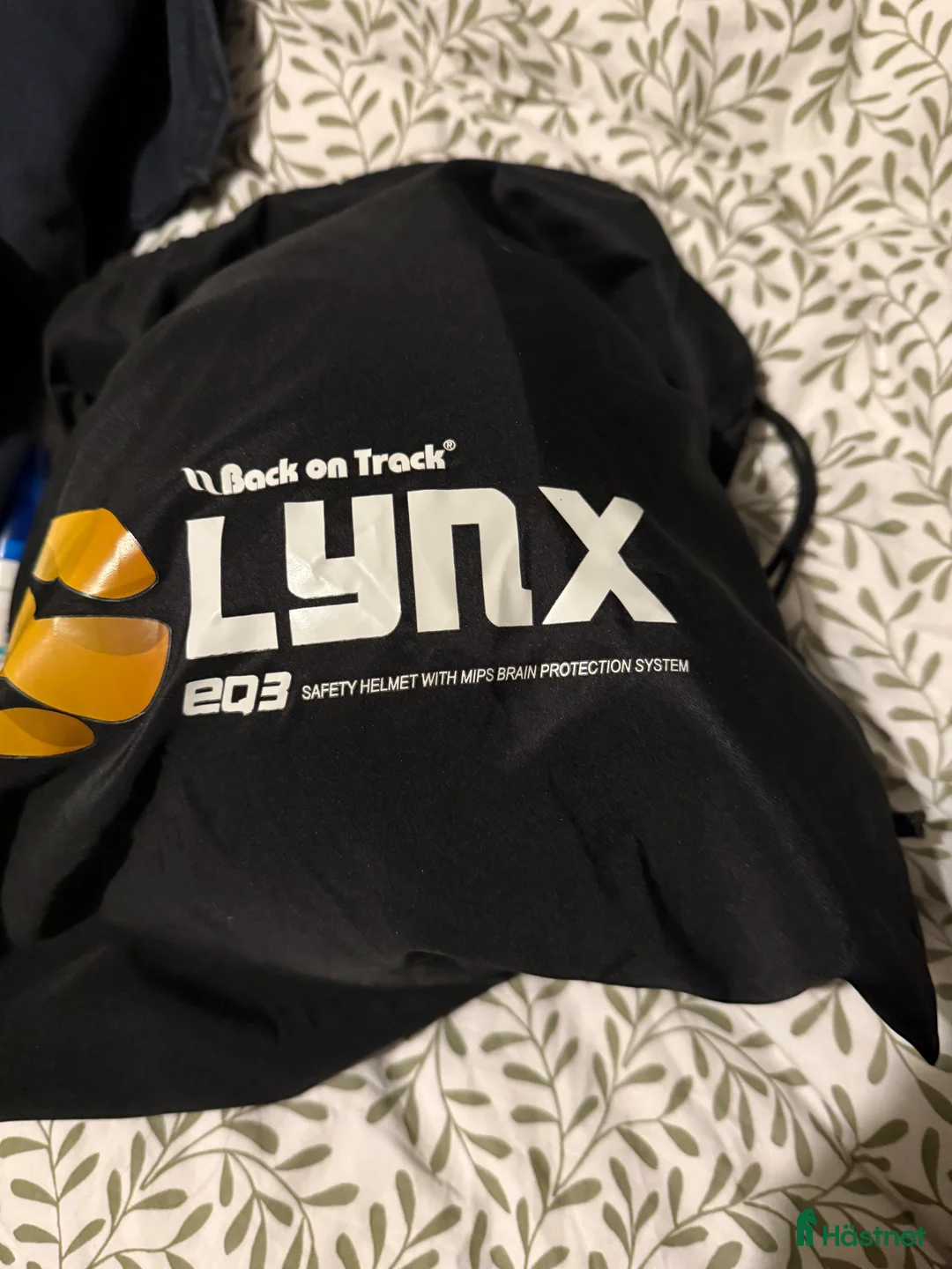 Hjälmar ryttarutrustning till salu: Back on track lynx i Tranås - Annons 2