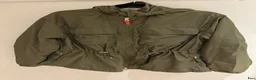Övrigt Ridkläder ryttarutrustning till salu: All in Grön jacka ( S ), Skärp ( XL/XXL ) - 110 cm - Annons 1