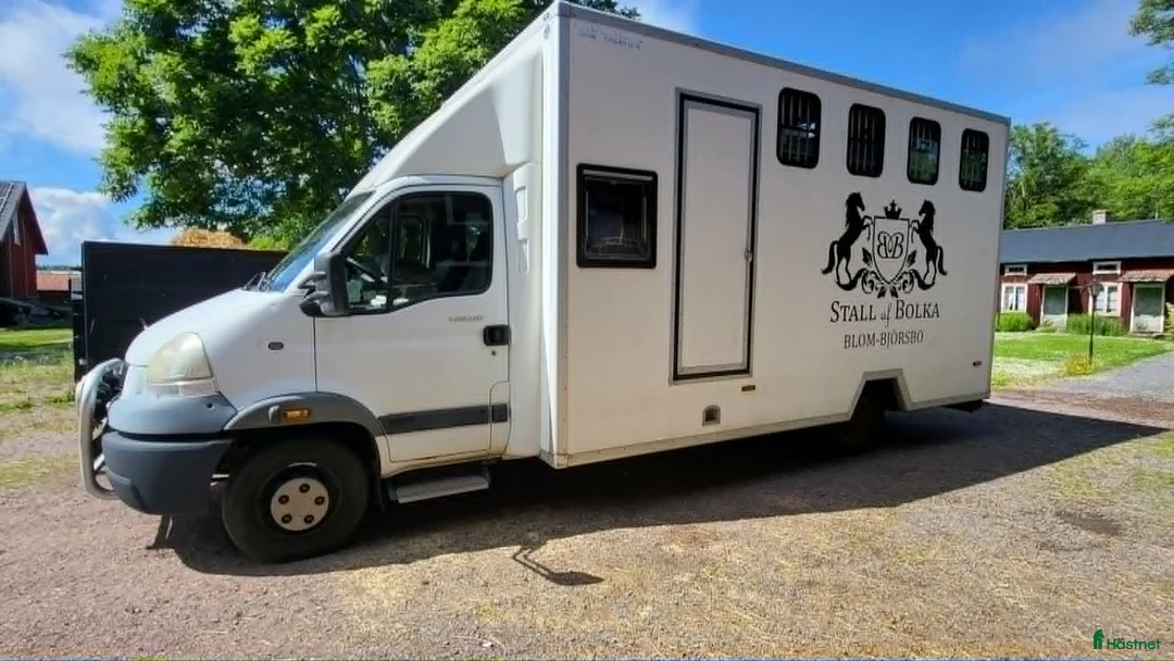 Hästlastbilar  fordon & transport till salu: 4-hästars lastbil C1 - Annons 2
