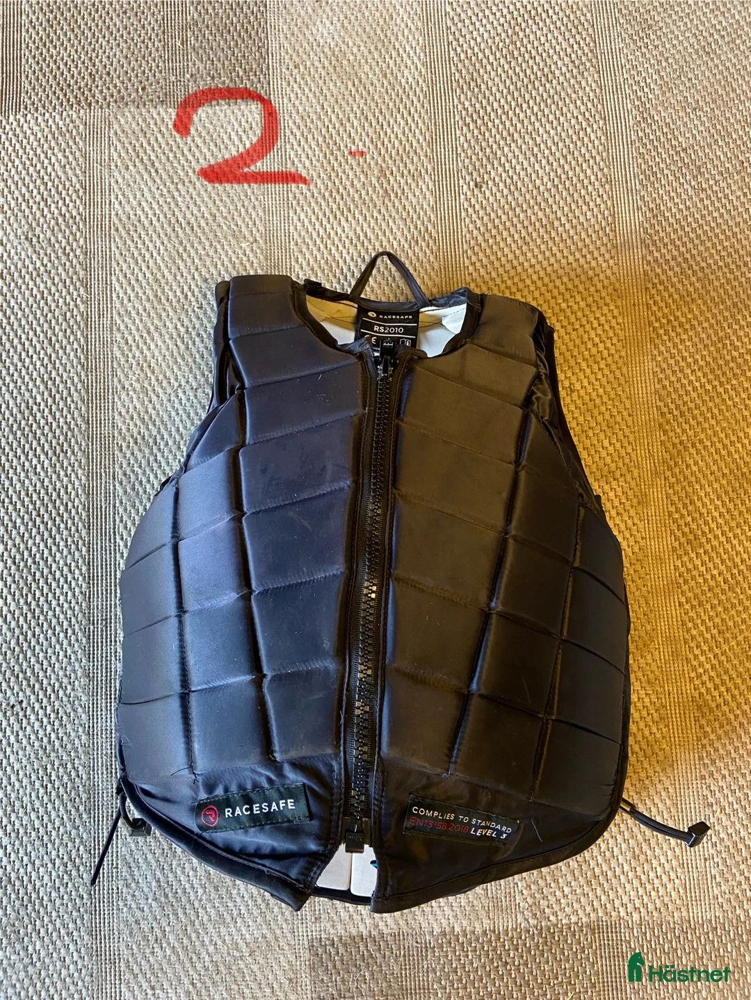 Säkerhetsvästar ryttarutrustning till salu: Säkerhetsväst  i Bollebygd - Annons 2