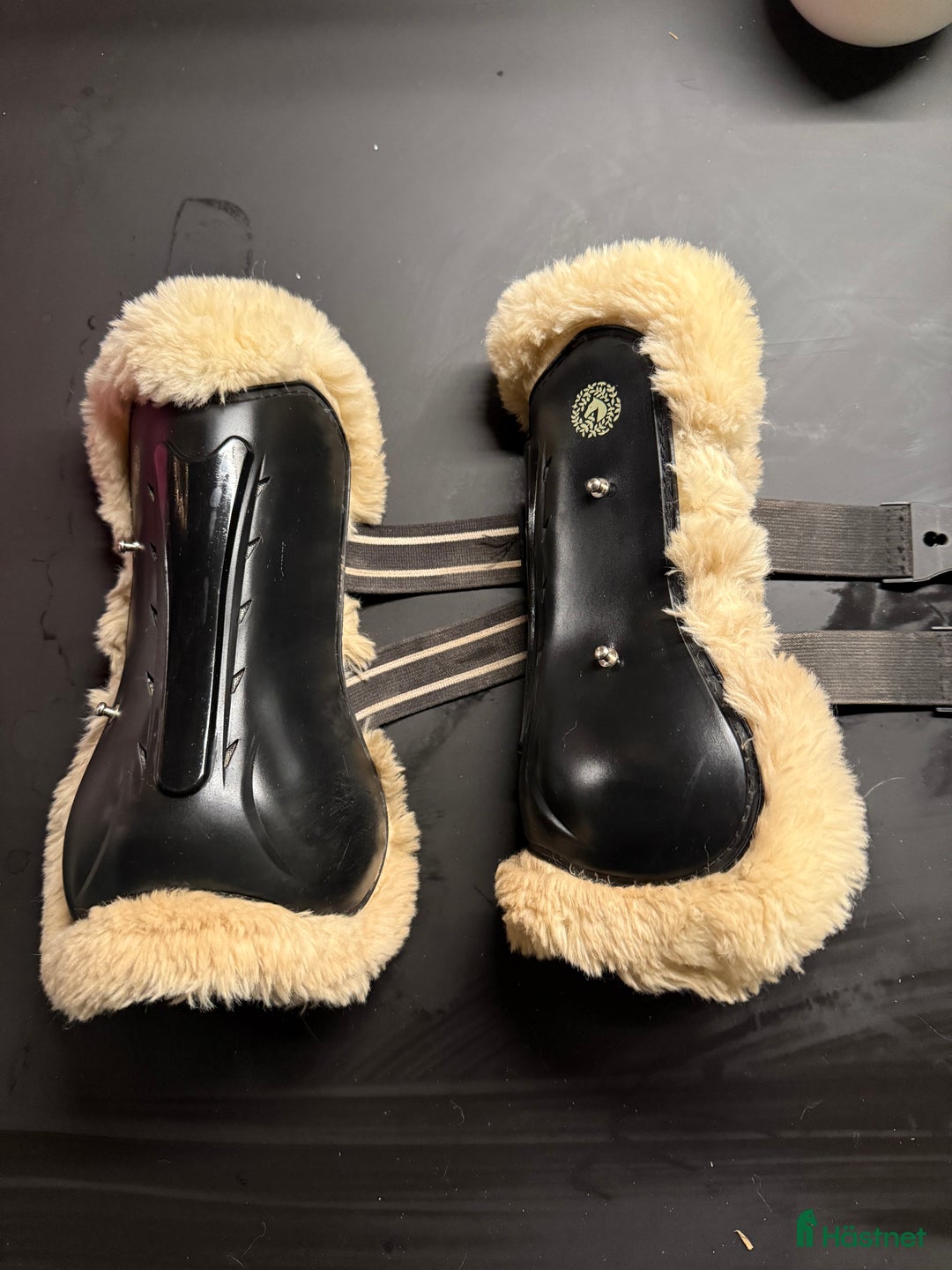 Benskydd hästutrustning till salu: Jacson Florens benskydd i Koppom - Annons 2