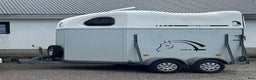 Hästtransporter  fordon & transport till salu: Superfin i aluminium och glasfiber - 1490/640 i Mölndal - Annons 1