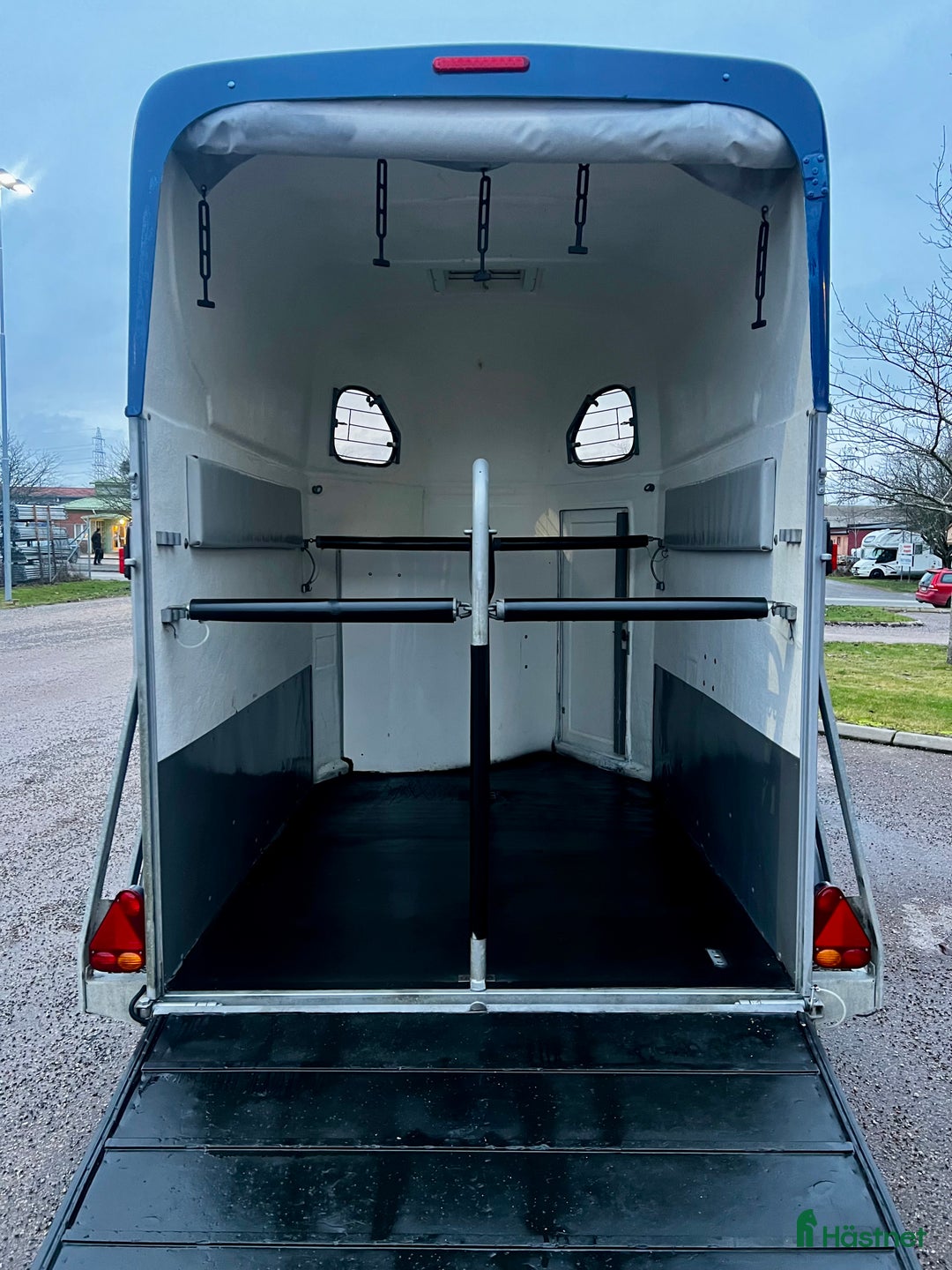 Hästtransporter  fordon & transport till salu: Värmlandsvagnen international ( Helg erbjudande! ) i Västerås - Annons 9