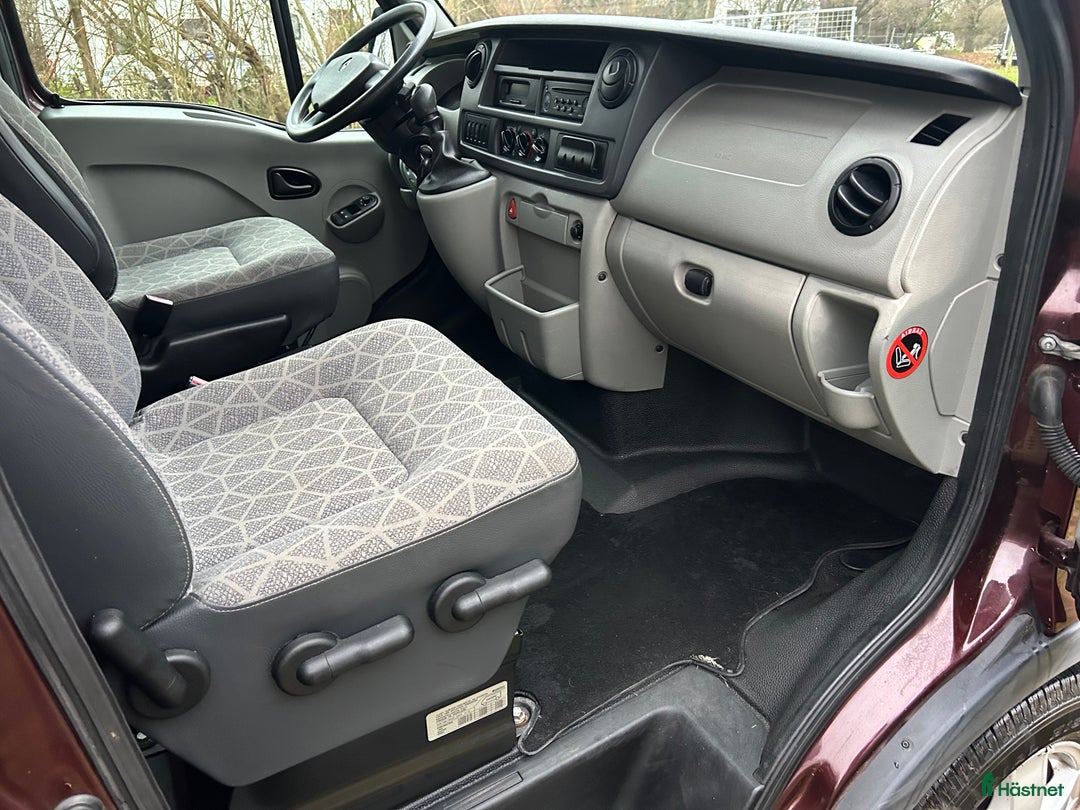 Hästlastbilar  fordon & transport till salu: Paragan 5 sits rejäl och robust  i Teckomatorp - Annons 8