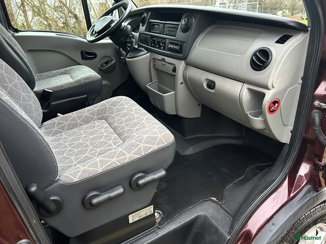 Hästlastbilar  fordon & transport till salu: Paragan 5 sits rejäl och robust  i Teckomatorp - Annons 8