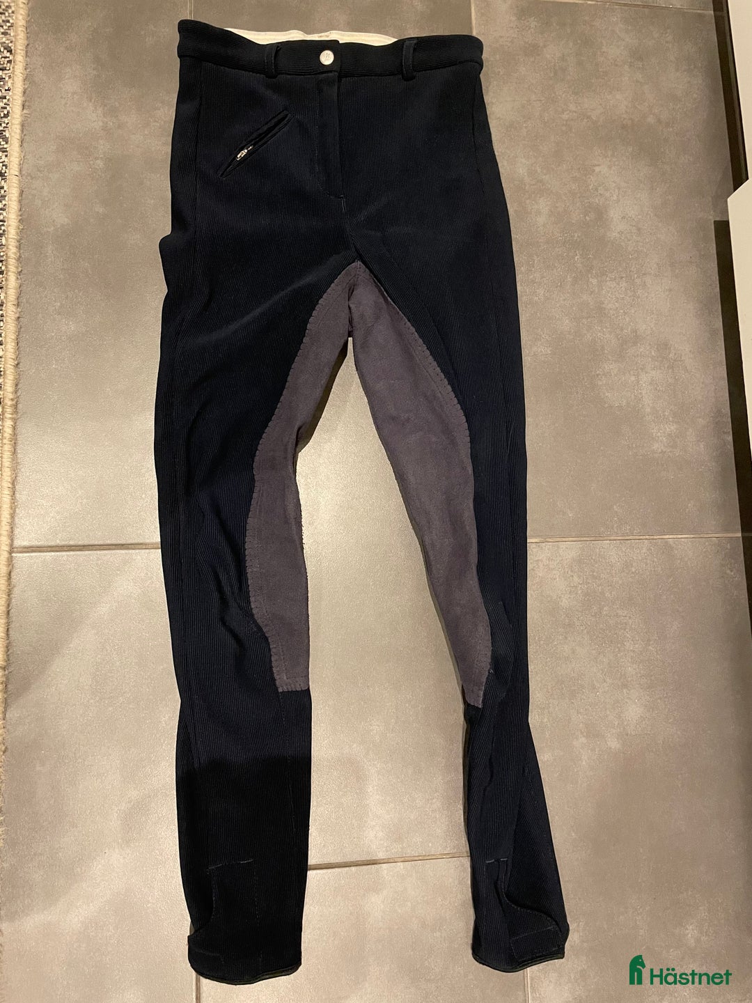 Ridbyxor ryttarutrustning till salu: Moorkens ridbyxor strl 36 i Segeltorp - Annons 1