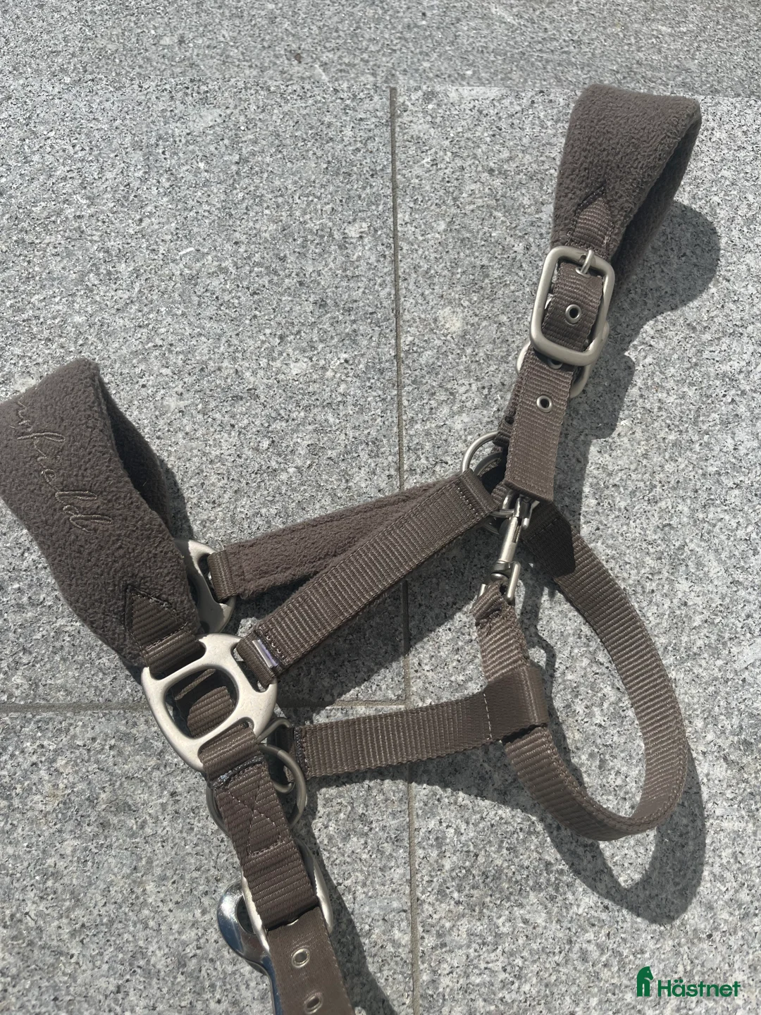 Övrig Hästutrustning hästutrustning till salu: Ljusbrun grimma + grimskaft i Åkersberga - Annons 2