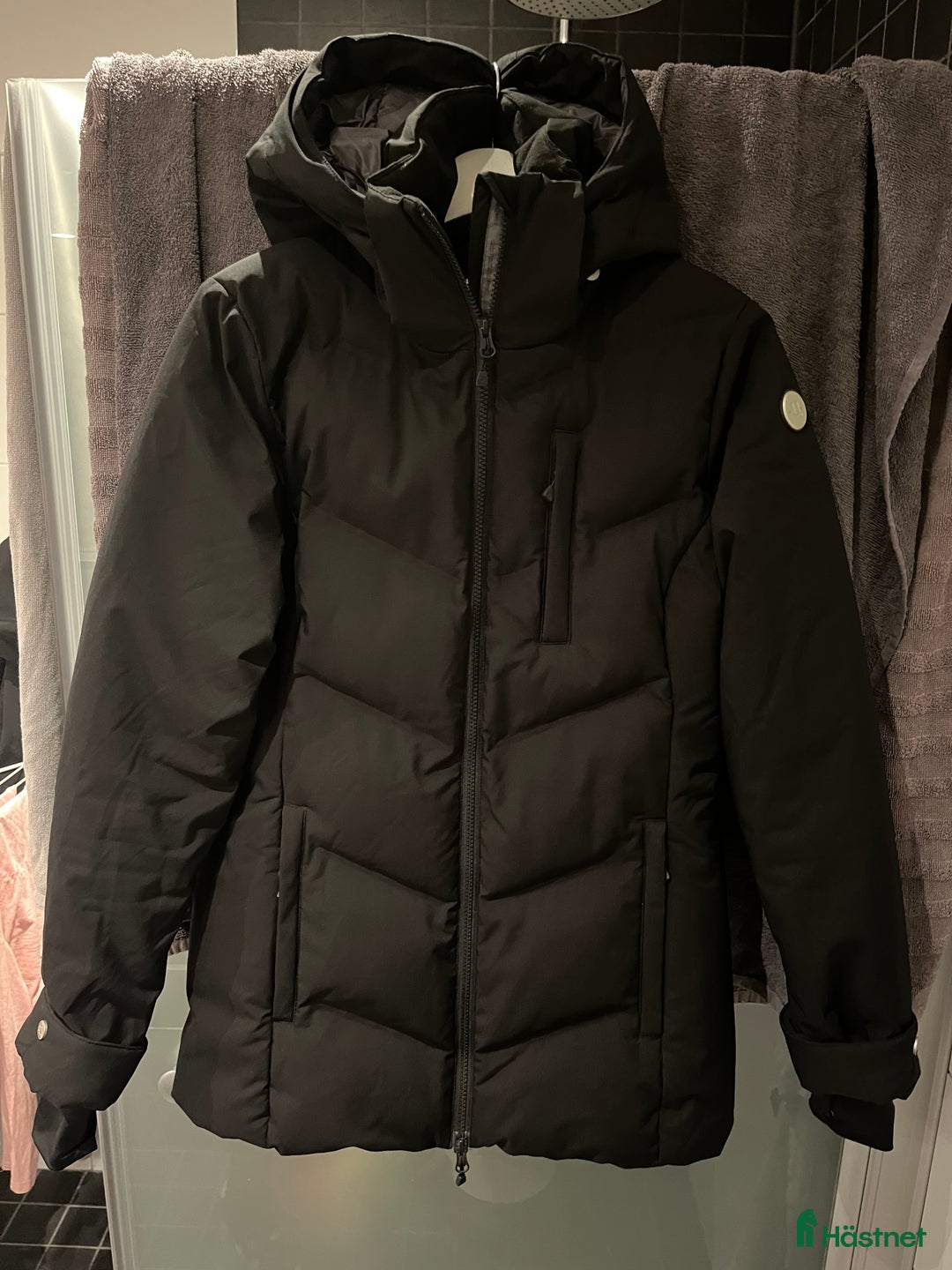 Jackor & Kavajer ryttarutrustning till salu: Uhip frost jacket i nyskick  i Kolbäck - Annons 2