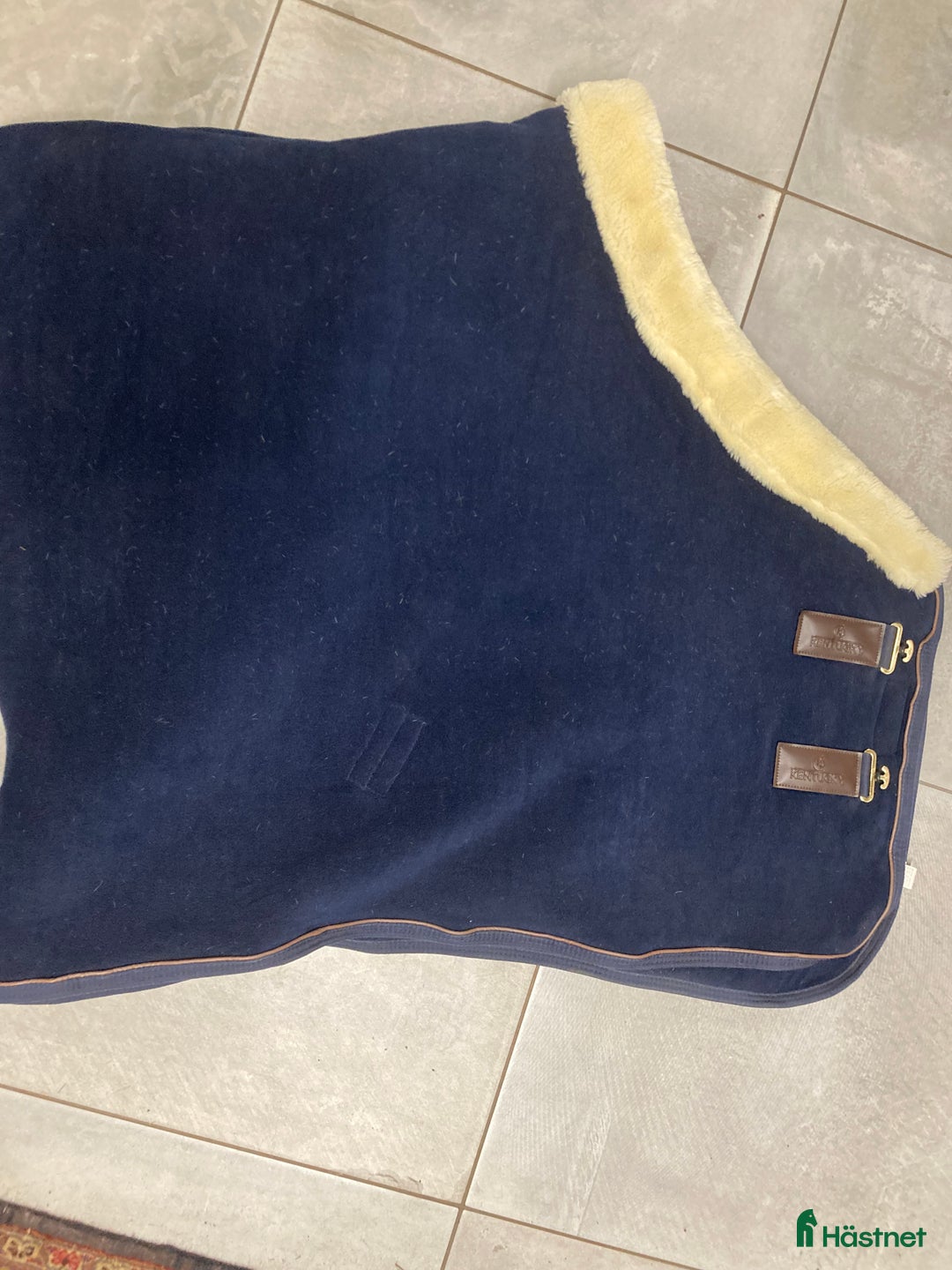 Täcken hästutrustning till salu: Kentucky i nyskick - 125 i Kullavik - Annons 1