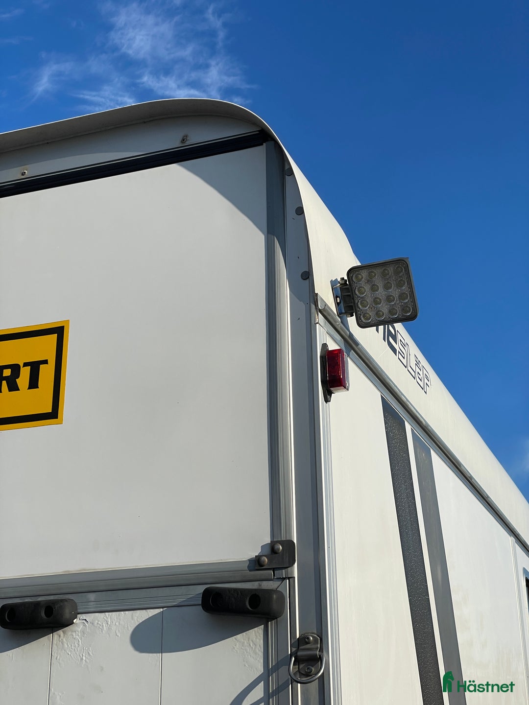 Hästtransporter  fordon & transport till salu: UMESLÄP hästtransport - pedantskött i Täby - Annons 5