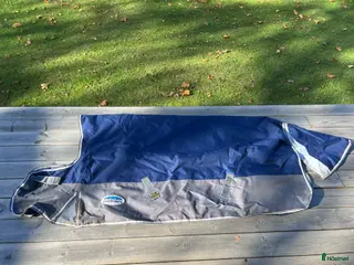 Täcken hästutrustning till salu: Weatherbeta 150g i Gråbo - Annons 2