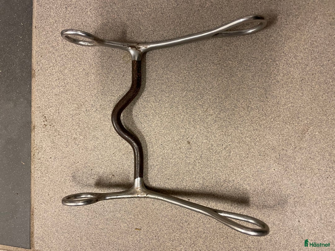 Bett hästutrustning till salu: Stångbett i Karlstad - Annons 1