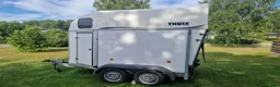 Hästtransporter  fordon & transport till salu: Nyrenoverad Thule - Annons 1