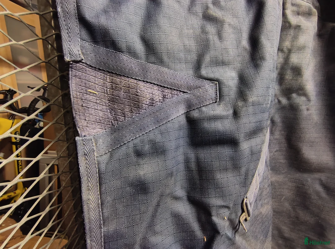 Täcken hästutrustning till salu: Dyón Vintertäcke i Stockholm - Annons 2