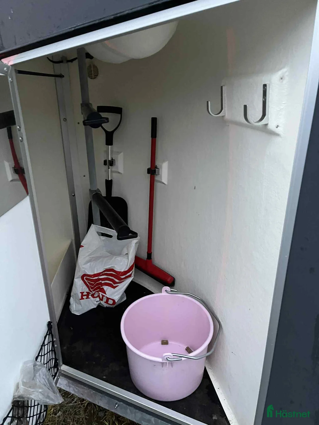 Hästtransporter  fordon & transport till salu: Fin Böckmann Duo R från 2018 i Stora Höga - Annons 4