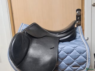 Sadlar hästutrustning till salu: Lippo Enzo i Hamneda - Annons 2