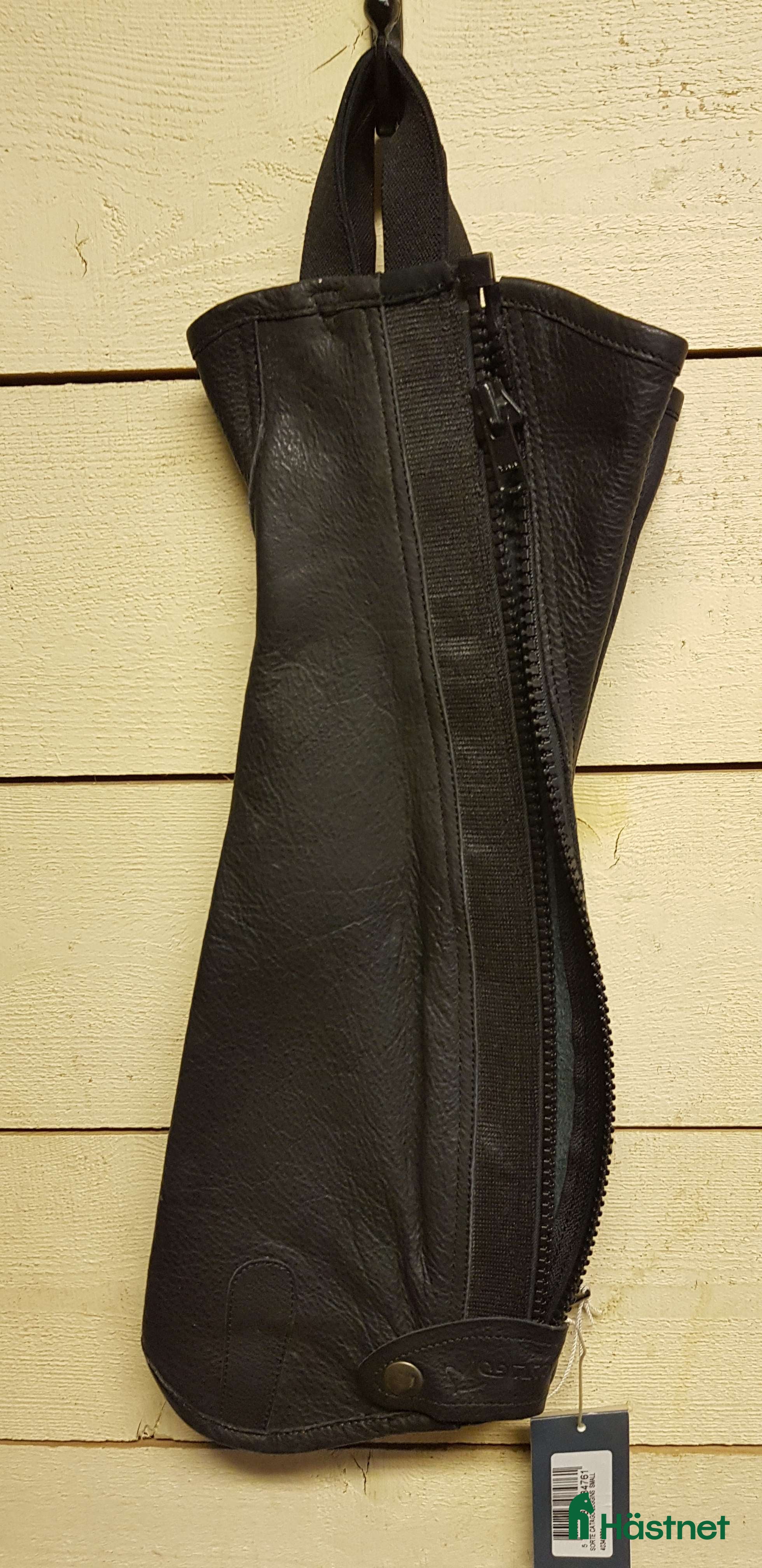 Ridstövlar ryttarutrustning till salu: Svarta läderchaps S, M och L i Nora - Annons 23