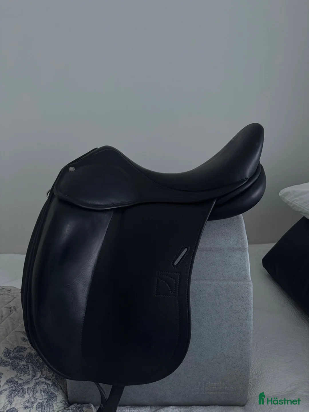 Sadlar hästutrustning till salu: Childeric DAC - Annons 1