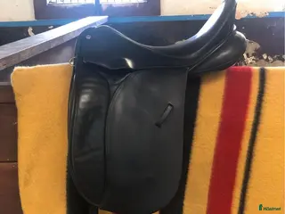 Sadlar hästutrustning Wellington Elite Dressyrsadel - Annons 1
