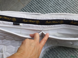 Sadeltillbehör hästutrustning till salu: Fårskinnspadd vit i Helsingborg - Annons 1