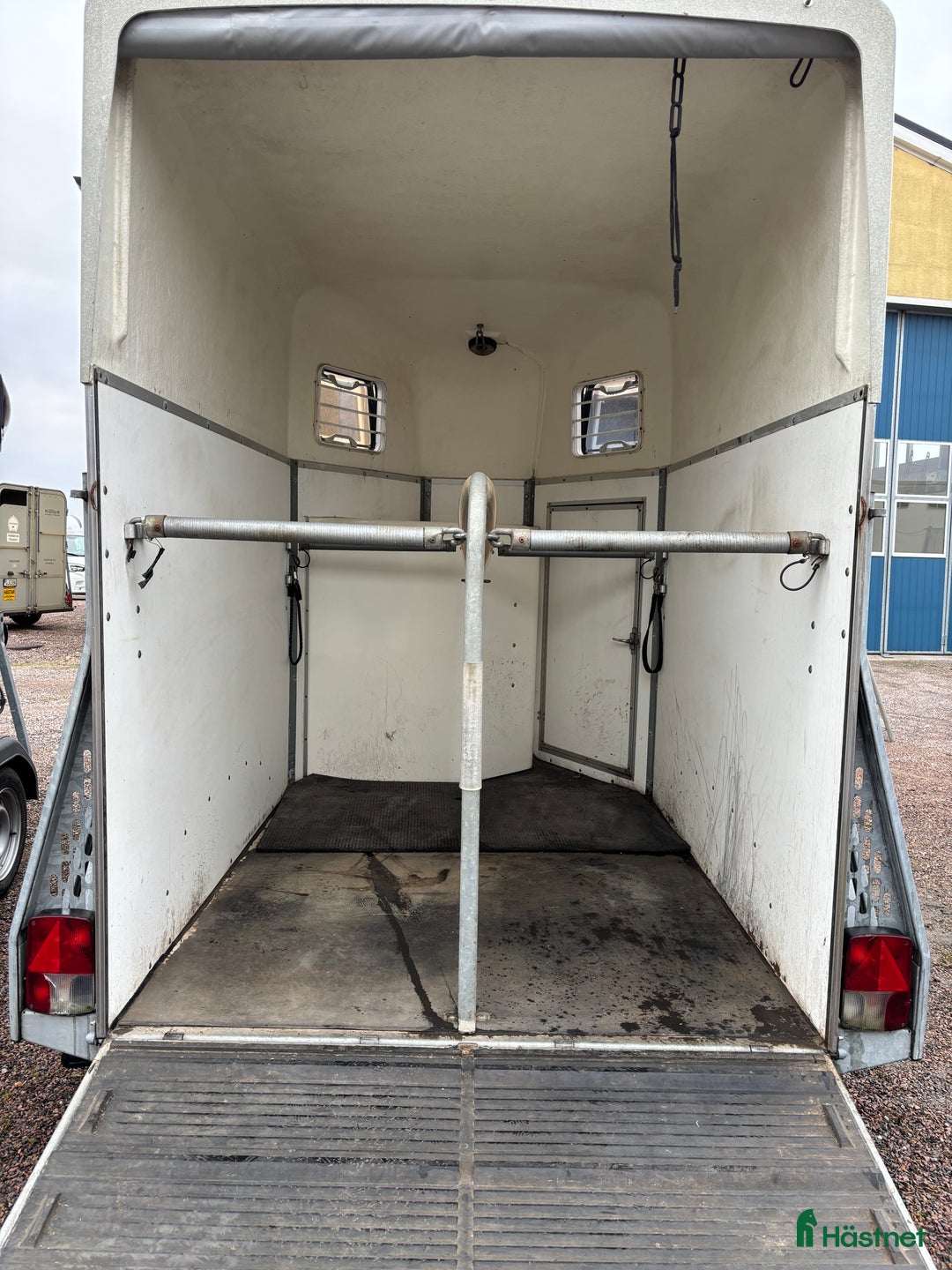 Hästtransporter  fordon & transport till salu: Nybesiktigad & nyservad - Annons 3